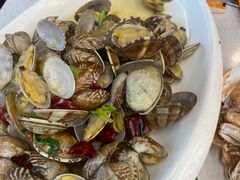 -老东镇啤酒屋海鲜加工·蒸汽海鲜·海鲜烧烤(台东店)