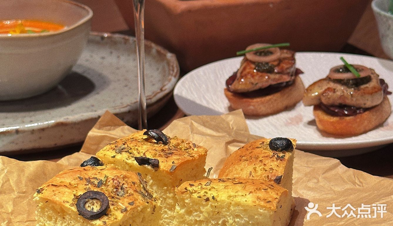 这个假期总要来体验一下林峯的餐厅吧💕