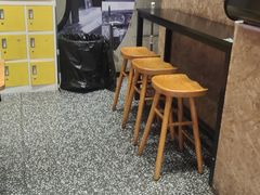 等位区-前进5路汉堡炸鸡(汉街skp店)