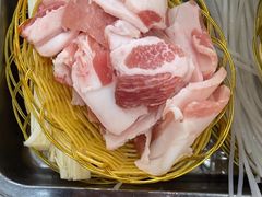 -屯老二农家铁锅炖·行业领军者(梅江店)
