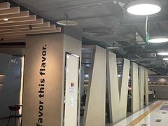 -瑞幸咖啡(大都会东方广场店)