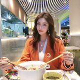 店不大，但味道是真绝！也可以自己调料碗
