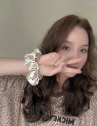 -虫二·专注健康烫染沙龙