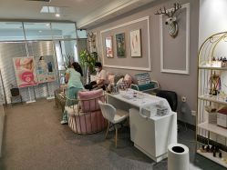 -YooMee优美智能科技美肤机构