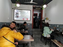 -花溪黄牛肉粉·金牌卤肉饭