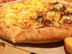 爆果肉金枕榴莲拼蒲烧-乐凯撒披萨(正佳广场店)