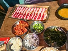 -香猪坊韩国烤肉专属门店(魏公村店)