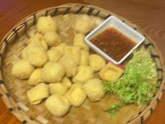 -老滇山寨•云南特色菜•地方菜•民族风情歌舞表演(金碧店)