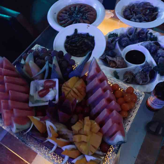 酒蜗ktv(解放西路店)-"音效很棒 自助餐很不错 值得一去 !