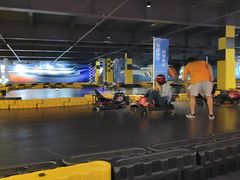 -极限PLAY运动娱乐新世界·团建派对潮玩休闲馆·室内蹦极高空游乐园