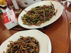 -鹤鸣嘉印象饭店(东市场小区店)
