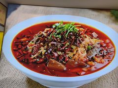 -川流不息·地道川菜·小龙虾(松东路店)