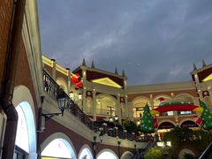 -佛罗伦萨小镇广佛名品奥特莱斯(疏港路店)