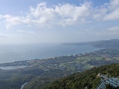 -三亚亚龙湾人间天堂鸟巢度假村