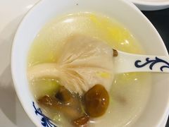 菌菇白菜心砂锅-皇饭儿·王润兴酒楼(河坊街店)