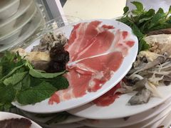 -桥香园云南过桥米线(金马碧鸡店)