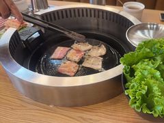 -滋滋烤肉(解放路创客店)