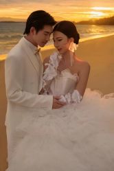 -喜爱高定婚纱摄影
