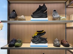 -HOKA(北京蓝色港湾店)