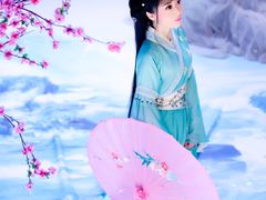 -九月鹰飞汉服摄影工作室
