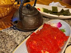 -老牌坊云南鱼豆花火锅(哈西万达店)