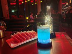 -饮湖威士忌鸡尾酒吧