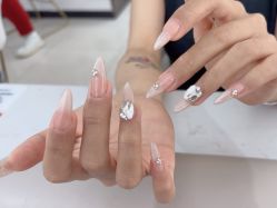 -瞧·享轻奢美甲美睫
