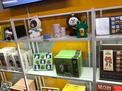 -line friends(明洞旗舰店)
