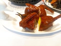 红烧乳鸽-勝記酒家·37年老字号·经典粤菜(荔枝公园店)