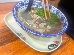 -叶新小吃店(来凤小区总店)