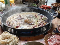 -黄潇洒老火锅(九眼桥宏济巷店)