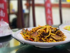 -湖南人家湘菜馆(镇江路店)