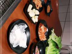 -肉甲韩国木炭烤肉(新壹街1店)