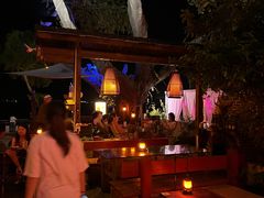 -城墙外BAR