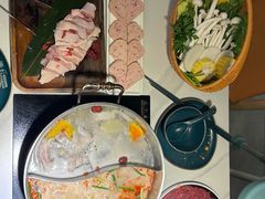 -椰子湾·海南火锅·糟粕醋·椰子鸡(正大广场店)