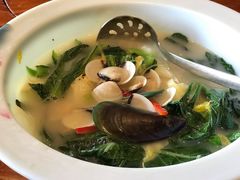 海鲜鱼汤泡什菜叶-顺德了能馆(虎门店)