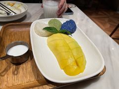 娘惹三色芒果甜饭-金椰壳· 大厨新加坡菜(壹方城店)