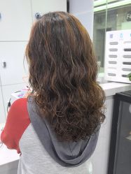-镁连社·美联社