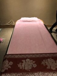-苑苑发型设计