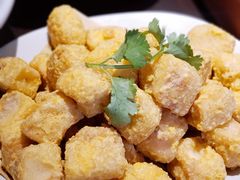 -大头虾越式风味餐厅(光明广场店)