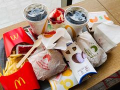 -麦当劳(展览路店)