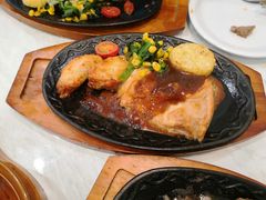 鸡翅配黑椒鸡排-萨莉亚意式餐厅(悦荟广场店)