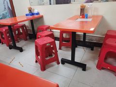 用餐区-潮香兴煲仔饭(莲花路店)