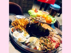 -日进一片海.生腌海鲜火锅.宵夜烧烤(三里屯总店)