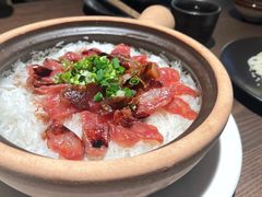 皇上皇腊味煲仔饭-啫响粤煲料理(万好大厦店)