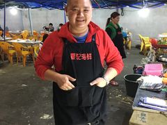 -覃记海鲜美食餐厅