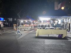-吴山路夜市