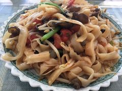 -天天向上素食餐厅(五台山店)
