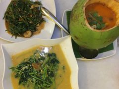 -大树下海鲜饭店