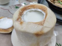 新鲜椰子布丁-新峰肉骨茶